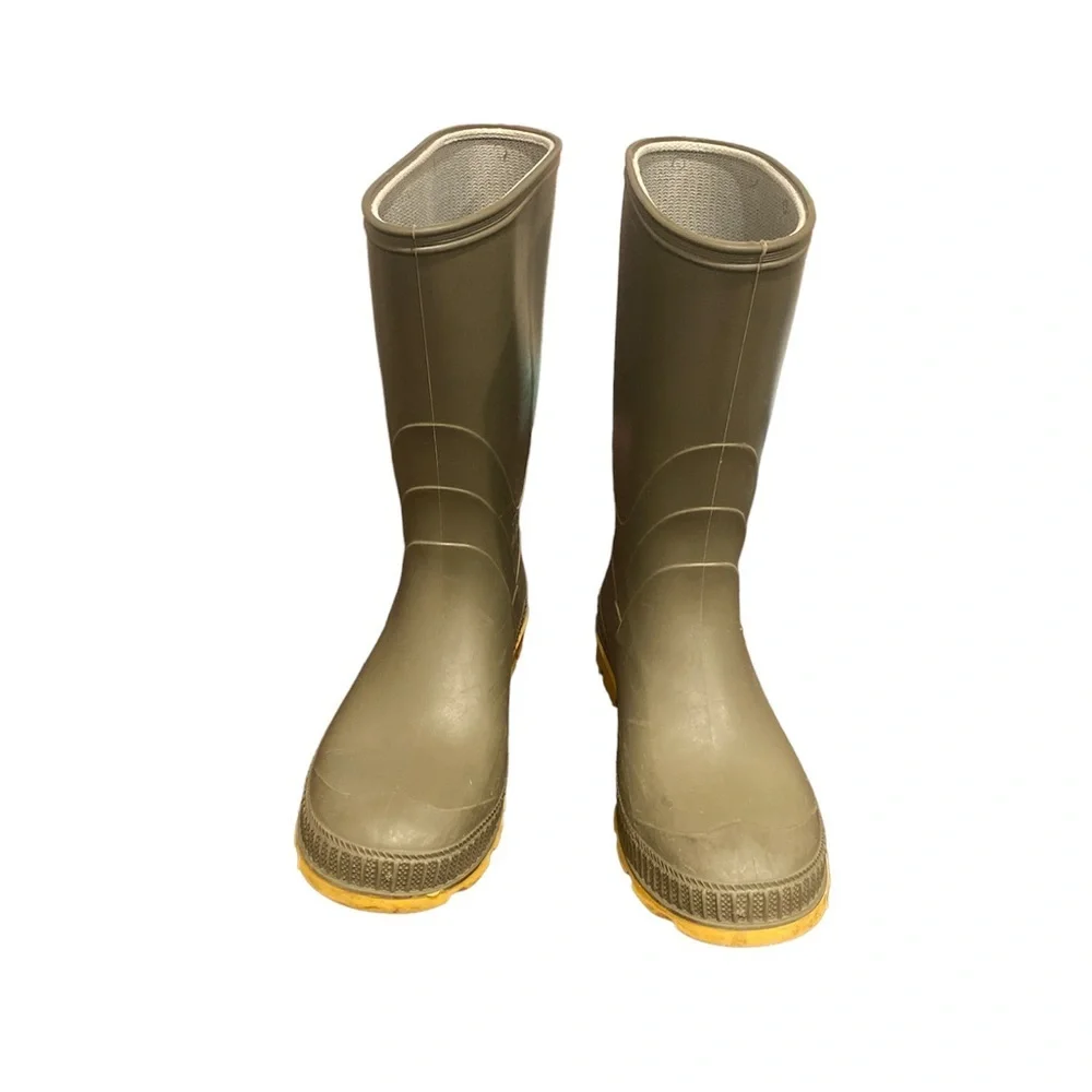 Kamik rain boots olive/yellow size 3 and joules welly socks Dino green